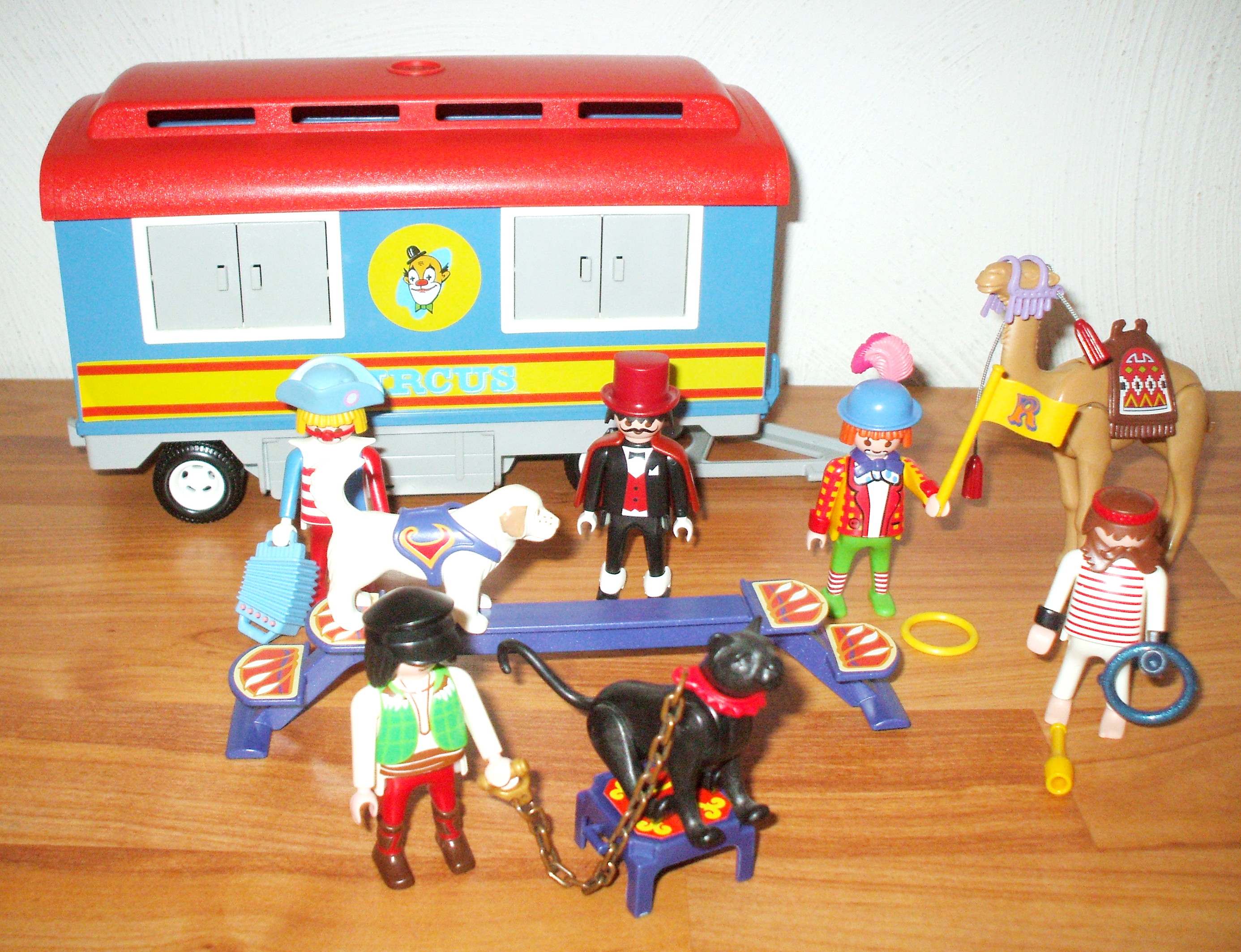 Playmobil Zirkuswagen mit viel Zubehör Clowns Kamel Hunde eBay